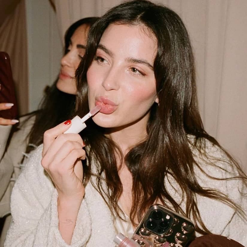 Huile teintée pour lèvres: avantages et meilleures