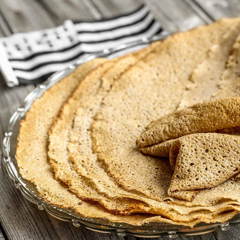 Crêpes au sarrasin et à la ciboulette