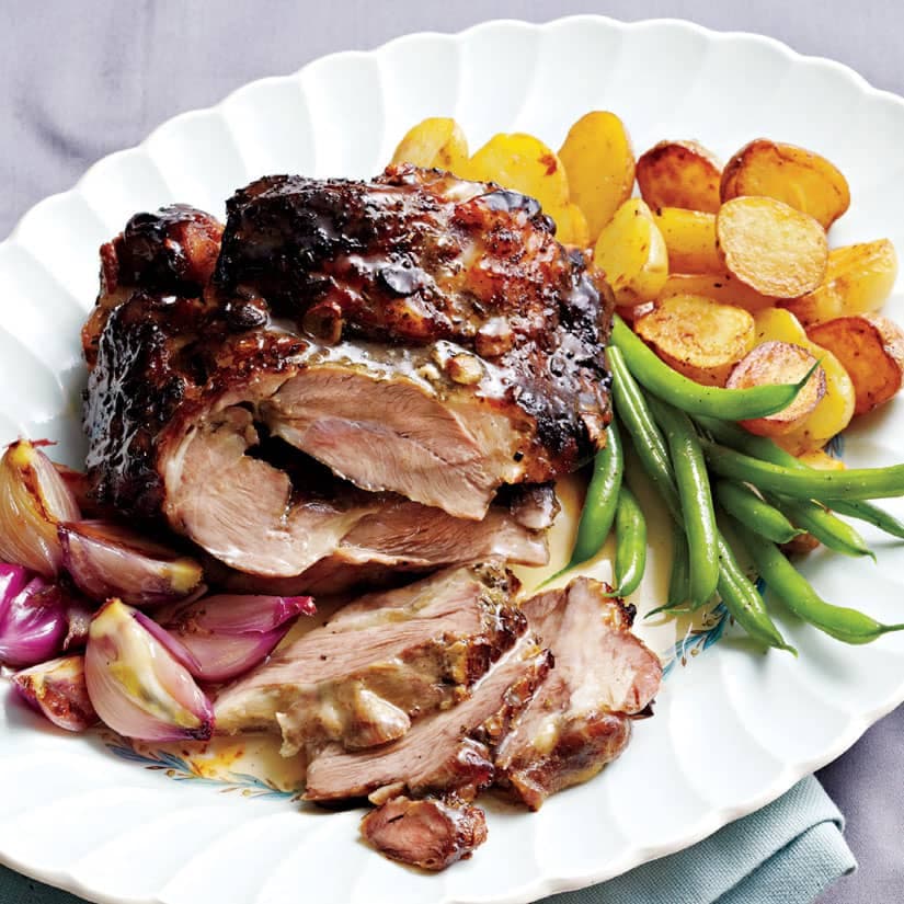Épaule d’agneau braisée au miel et au citron