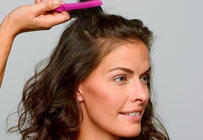 Donner du volume à ses cheveux en 2 minutes