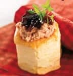 Feuilletés au foie gras et au confit d'oignons