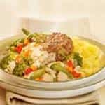 Hamburger steak à la russe, nouilles au beurre