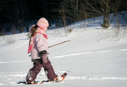 Sport d'hiver: la raquette gagne en popularité