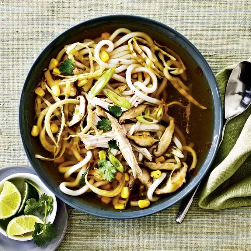 Soupe à la dinde et aux nouilles à l’asiatique