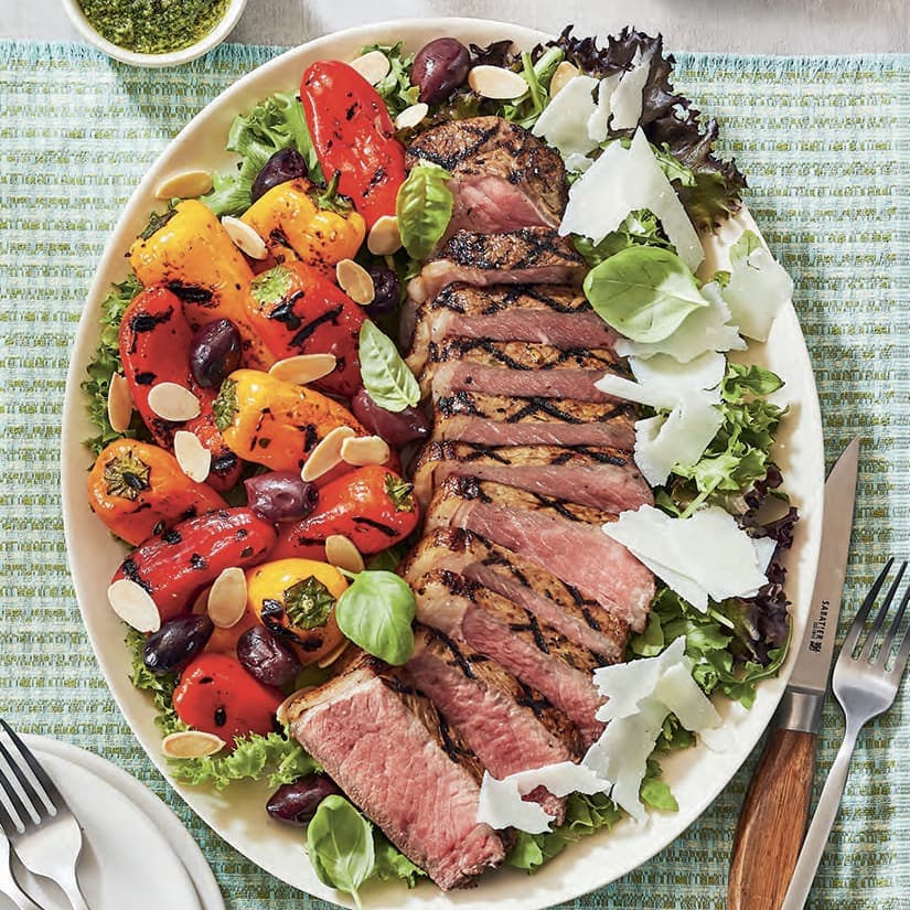 Salade bifteck, poivrons au pesto de rapini