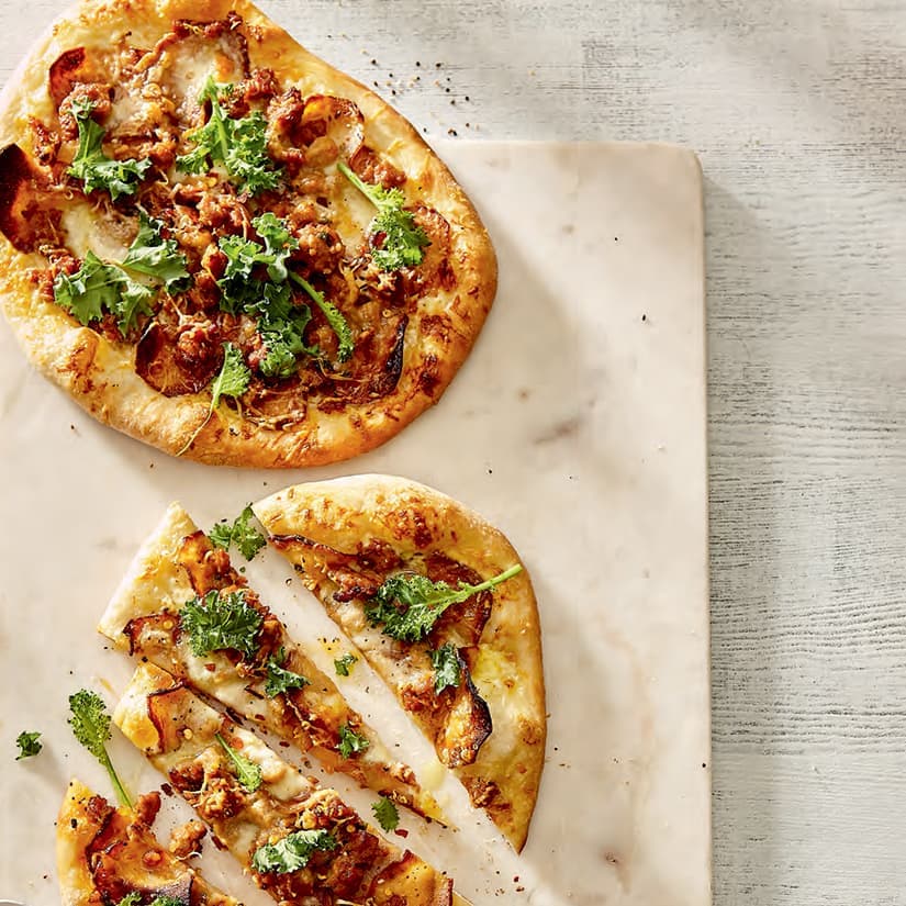 Pizzas aux saucisses et aux pommes de terre