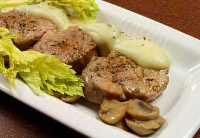 Médaillons porc, sauce pesto & champignons