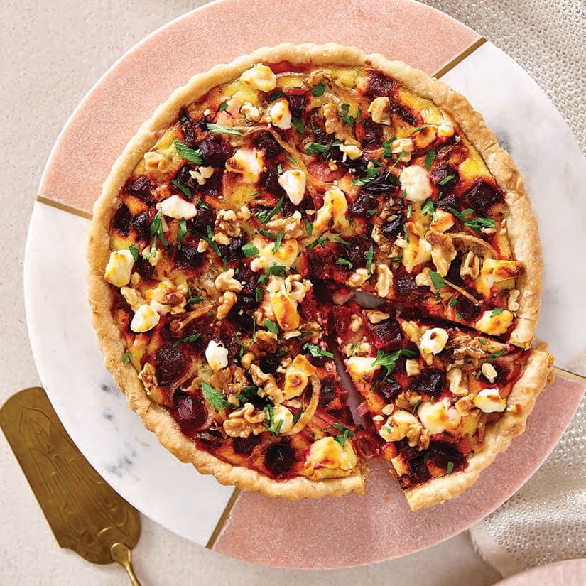 Tarte aux betteraves, au chèvre et aux noix