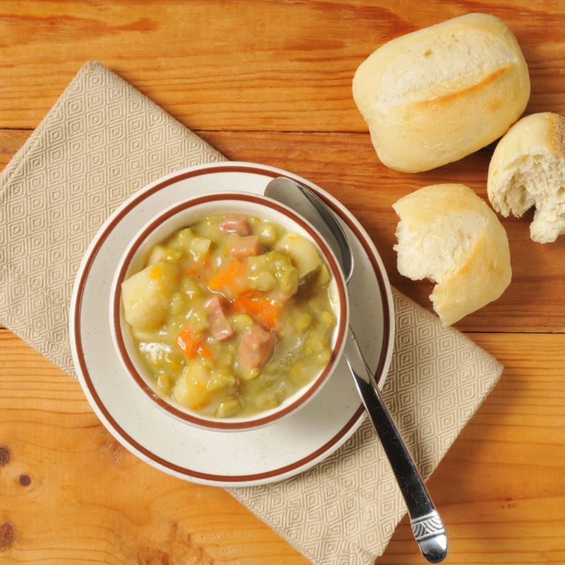 Soupe aux pois et au jambon