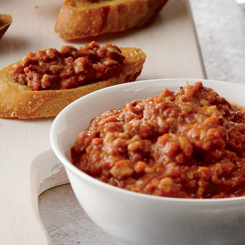 Crostinis à la tapenade de poivrons rôtis