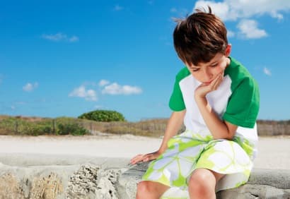 Enfant difficile: que faire en vacances?