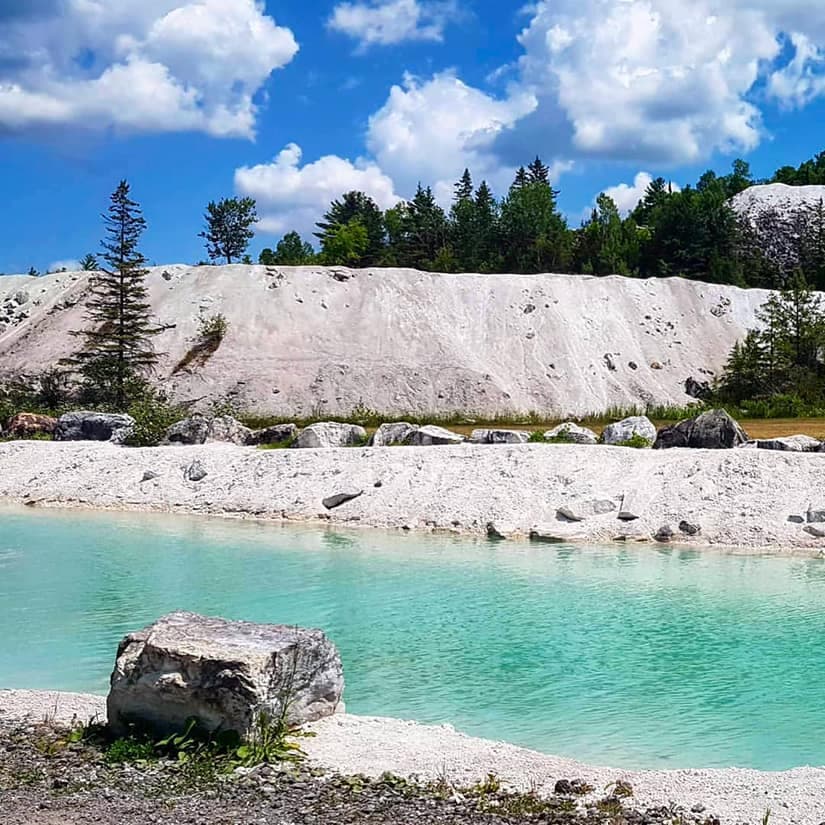 3 oasis d'eau turquoise pour se baigner au Québec