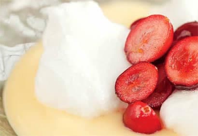 Îles flottantes, canneberges vanillées