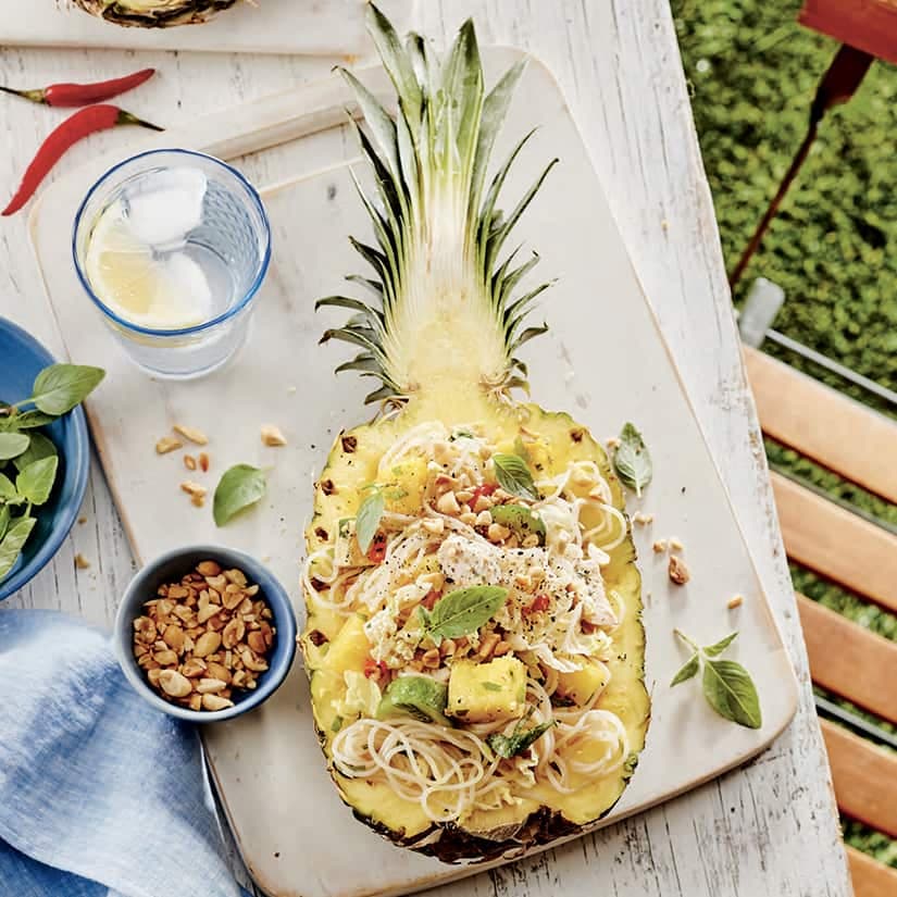Salade de nouilles à l’ananas et au poulet