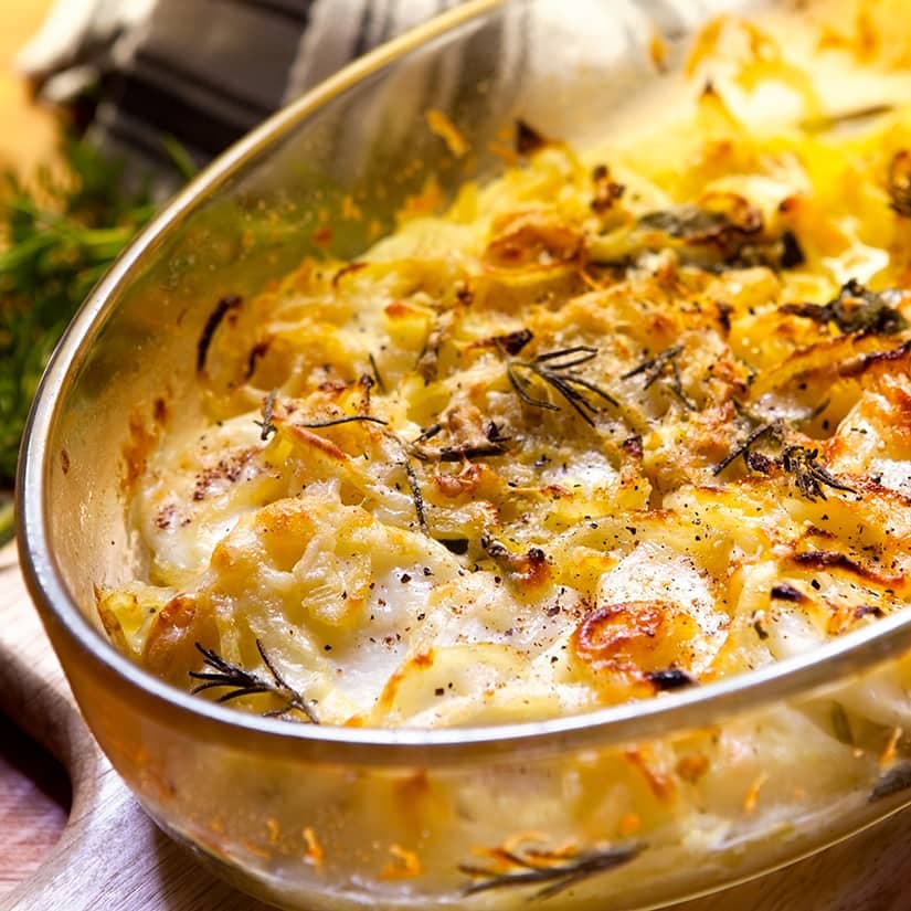 Gratin de pommes de terre aux oignons caramélisés