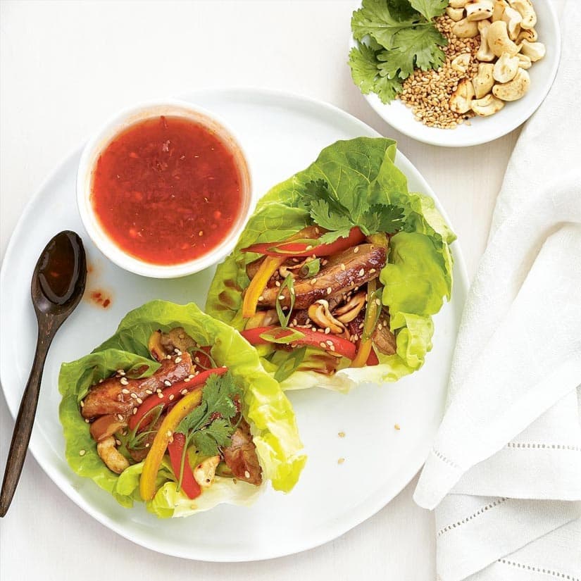 Coupelles de laitue au porc et poivrons