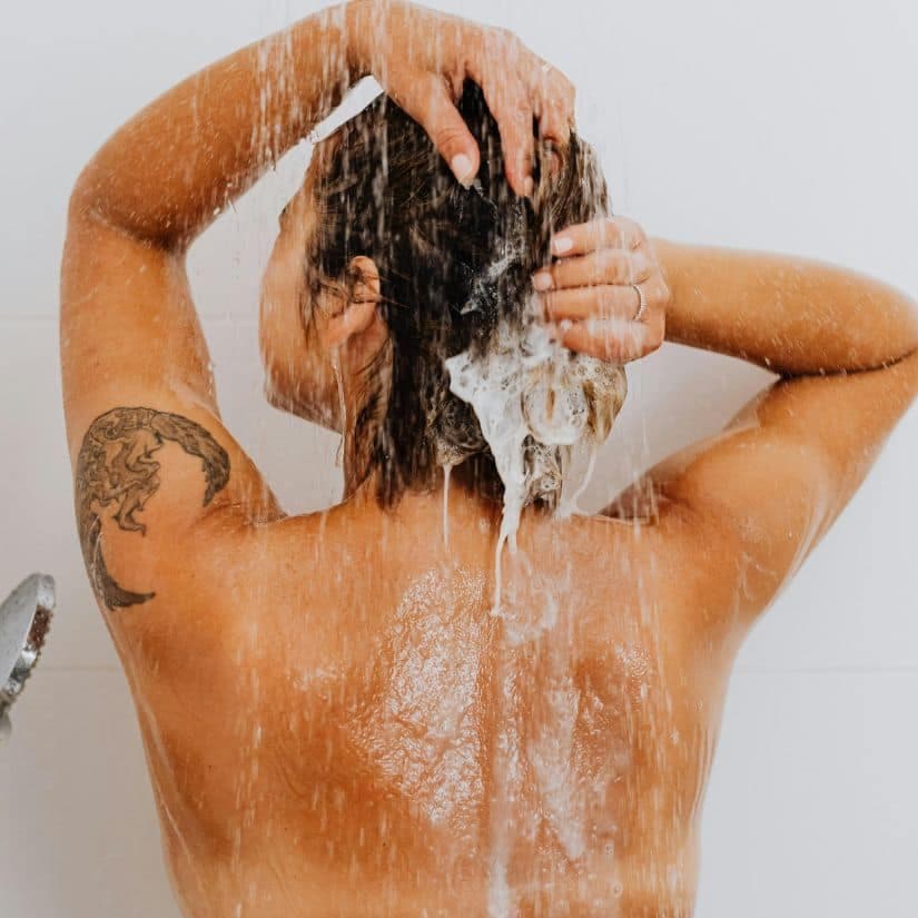 6 produits indispensables pour cheveux d'été