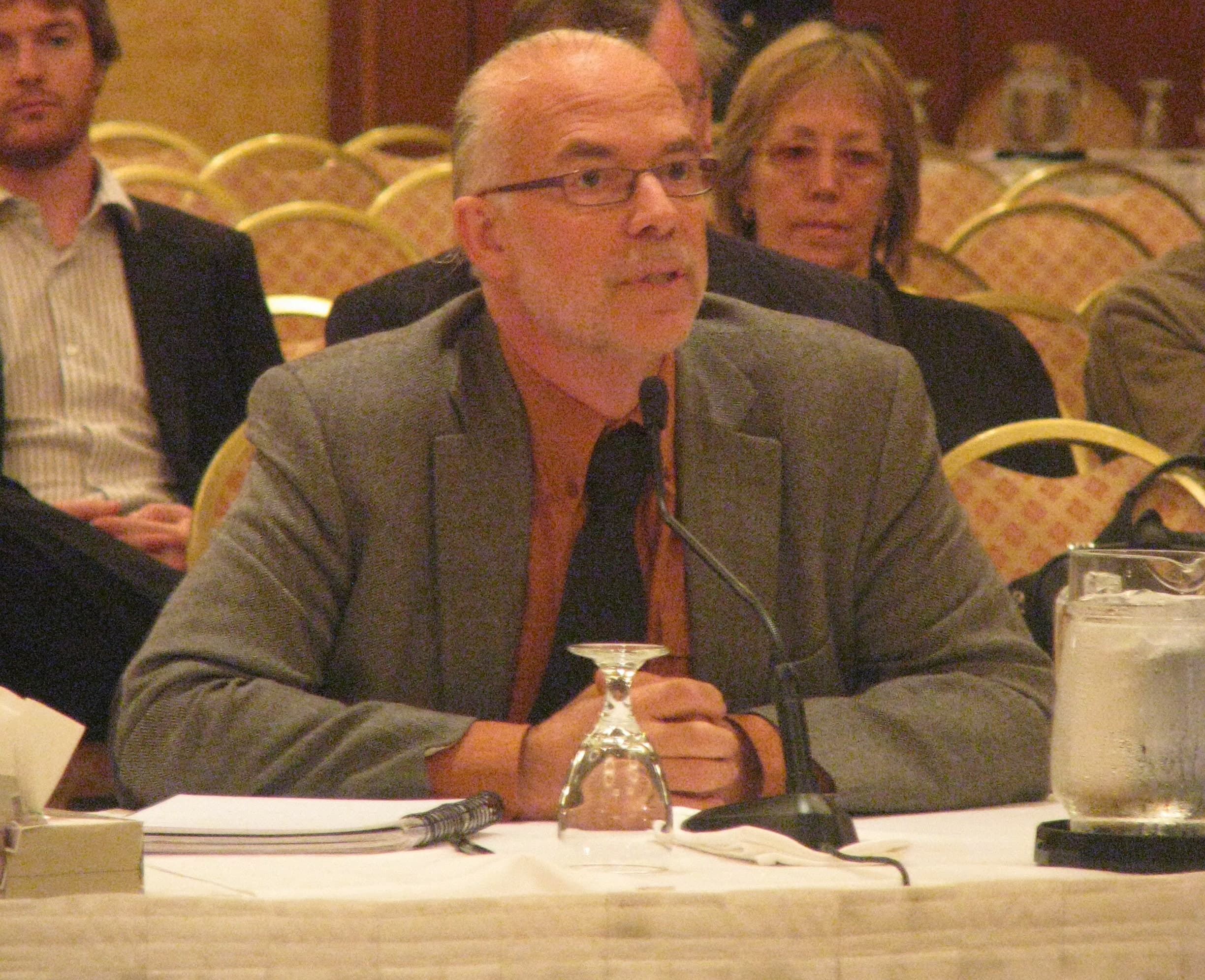 Euthanasie: laisser le débat aux médecins