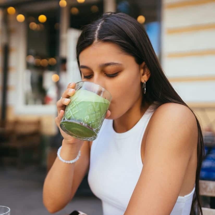 Cette boisson tendance, cause de perte de cheveux?