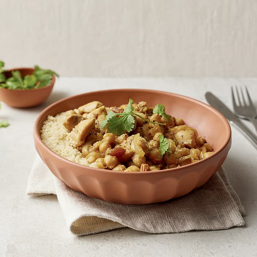 Couscous au poulet, aux raisins et à la cannelle
