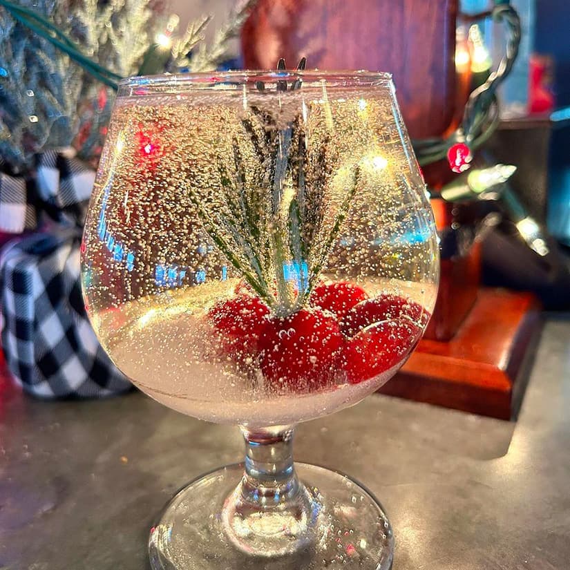 Réaliser le cocktail viral Boule de neige