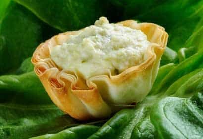 Mini-feuilletés tapenade & feta