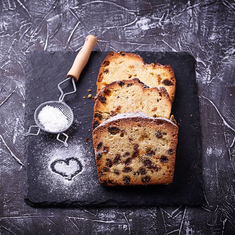Pains sans pétrissage aux raisins secs & cannelle