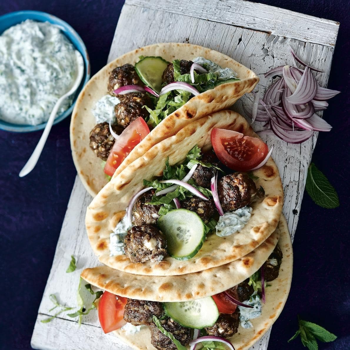 Gyros aux boulettes d’agneau et au féta