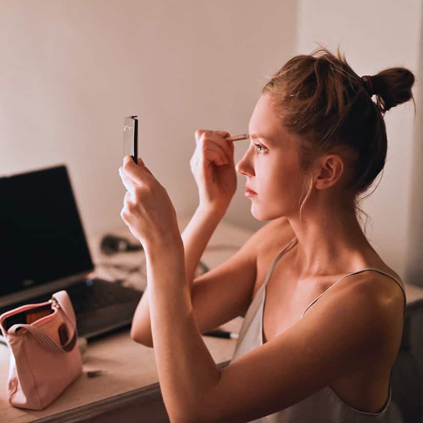 10 astuces make-up indispensables pour toutes