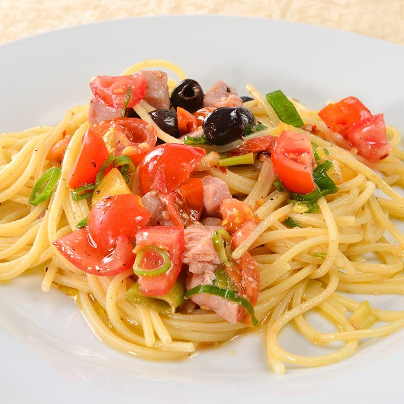 Pâtes au thon à la sicilienne