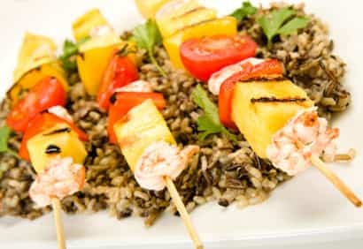 Brochettes de crevettes et de mangue