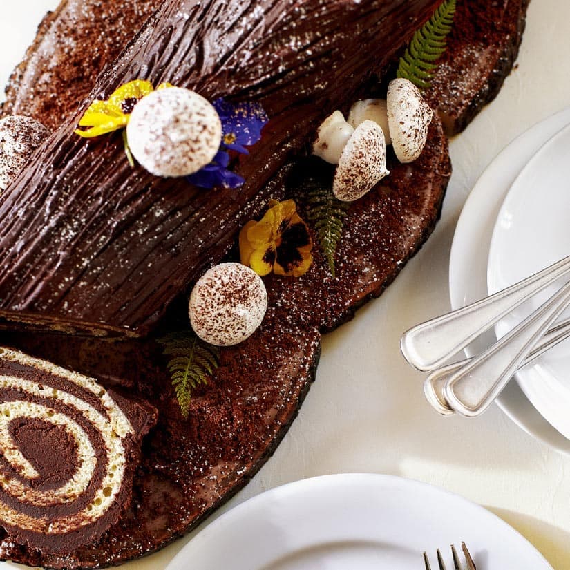 Bûche Noël mélilot, ganache épices sauvages