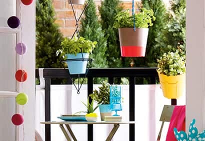 Aménager un coin repas sur un petit balcon