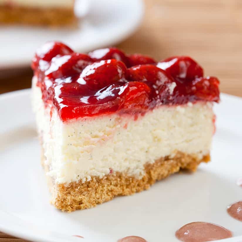 Gâteau au fromage et aux fraises