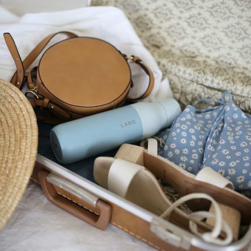 7 astuces pour fermer une valise sans forcer