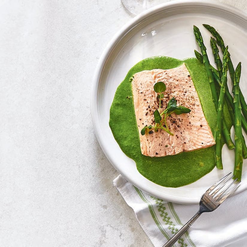 Truite pochée, sauce crémeuse au cresson