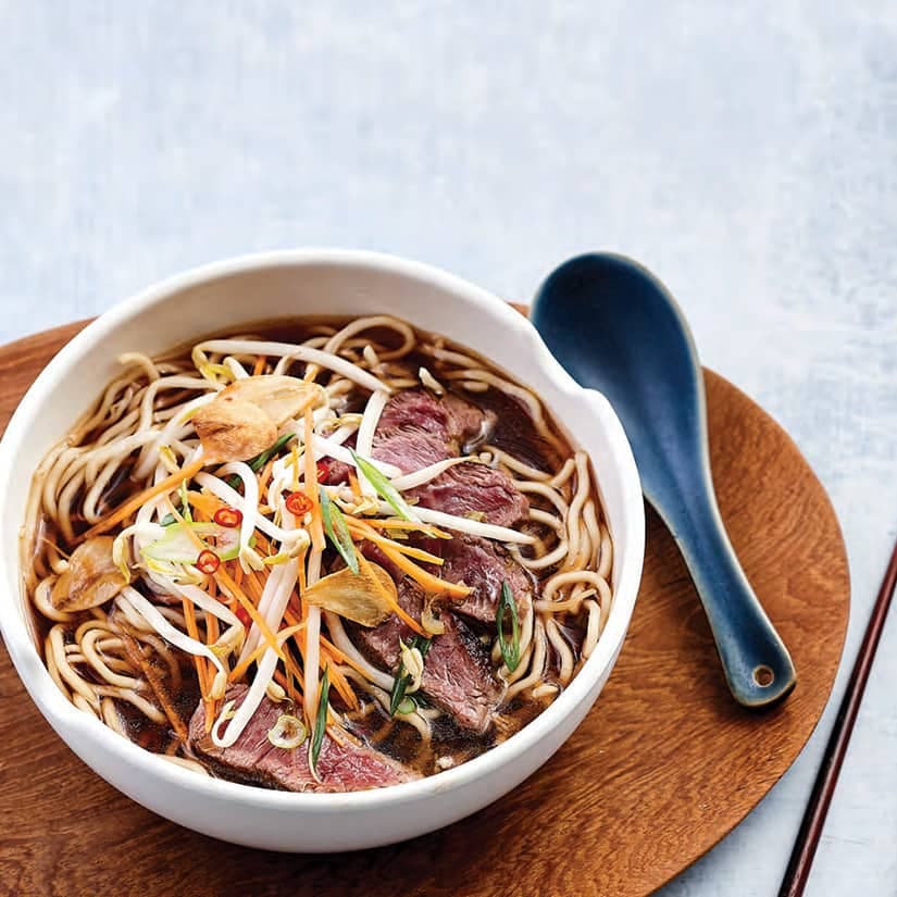 Soupe asiatique au boeuf et au gingembre